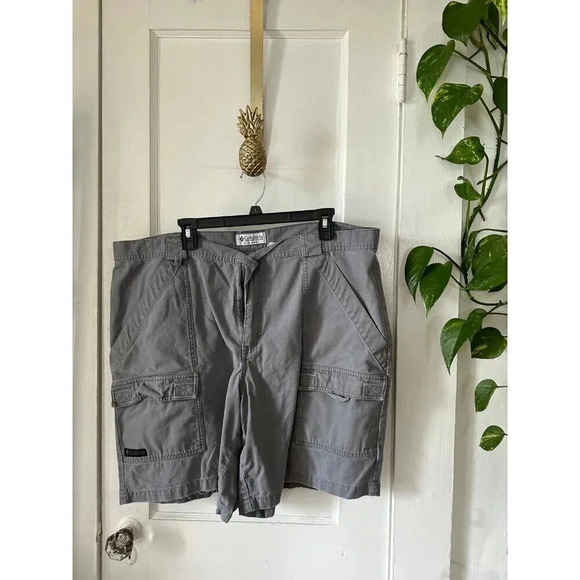 Columbia Men’s size 38 gray shorts - Picture 1 of 7